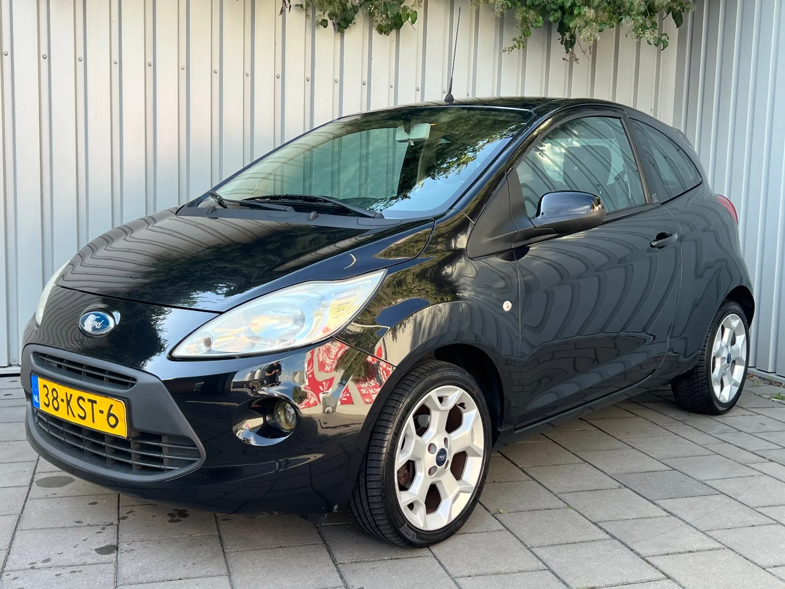Ford Ka (2010) — foto 1