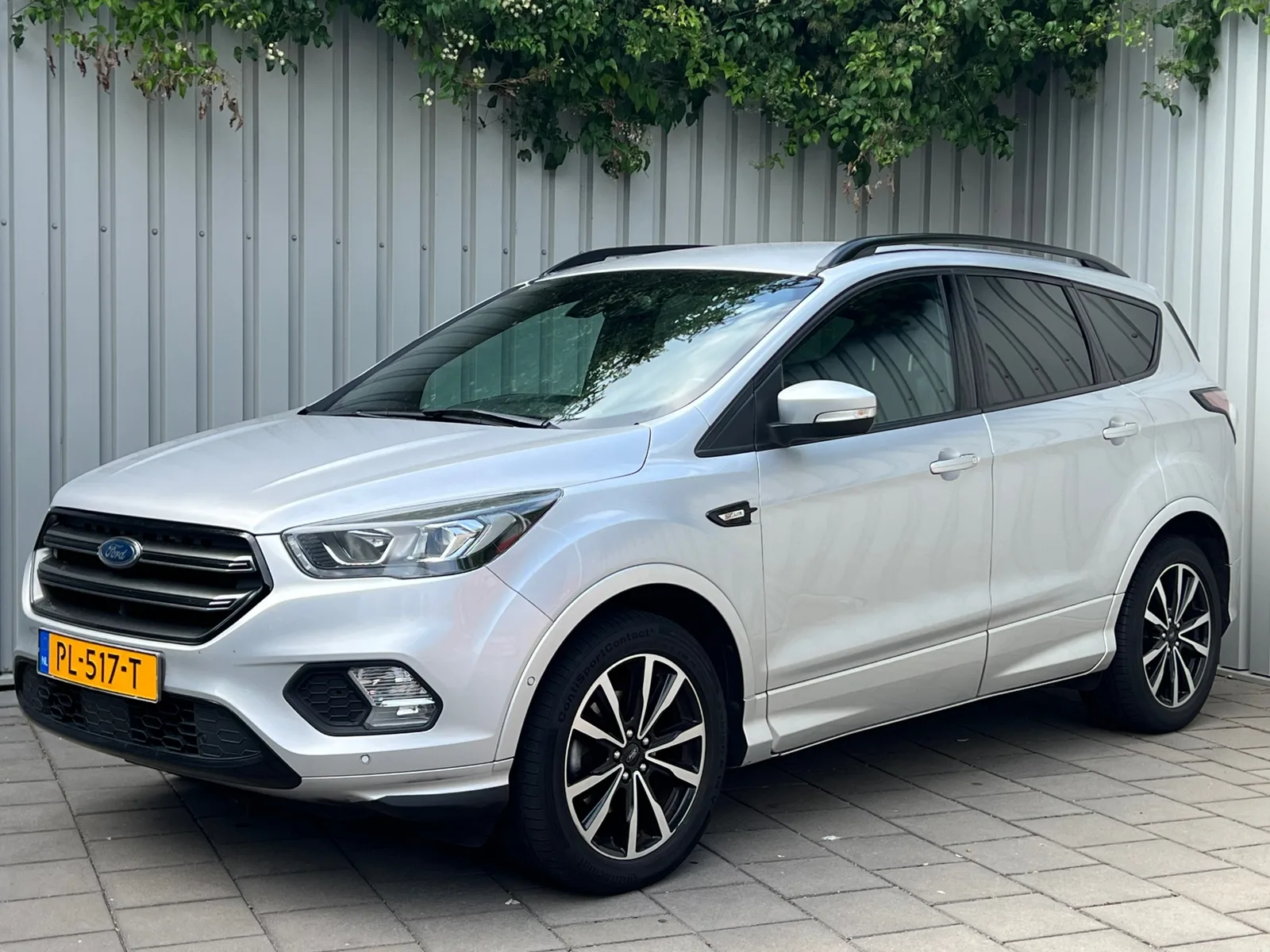 Ford Kuga (2017) — foto 1