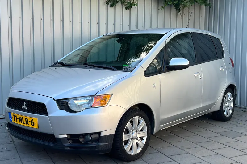 Mitsubishi Colt (2010)