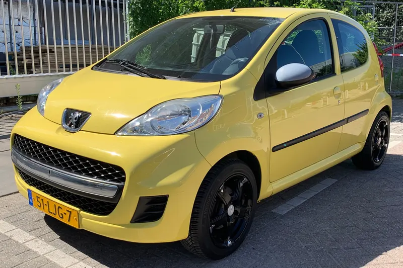 Peugeot 107 (2010)