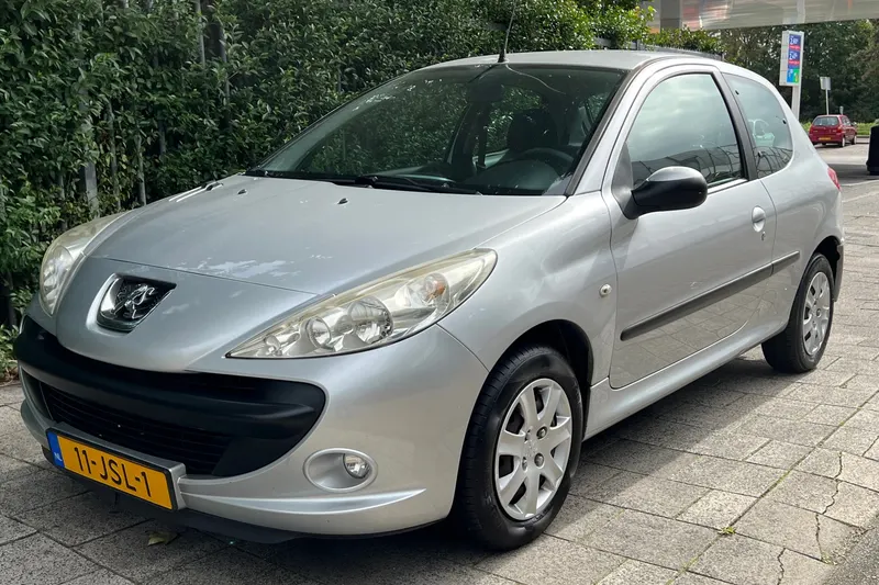 Peugeot 206+ (2009)
