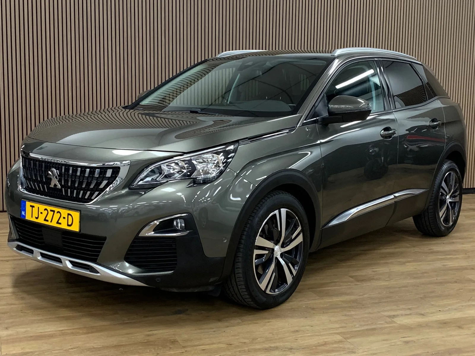 Peugeot 3008 (2018) — foto 1