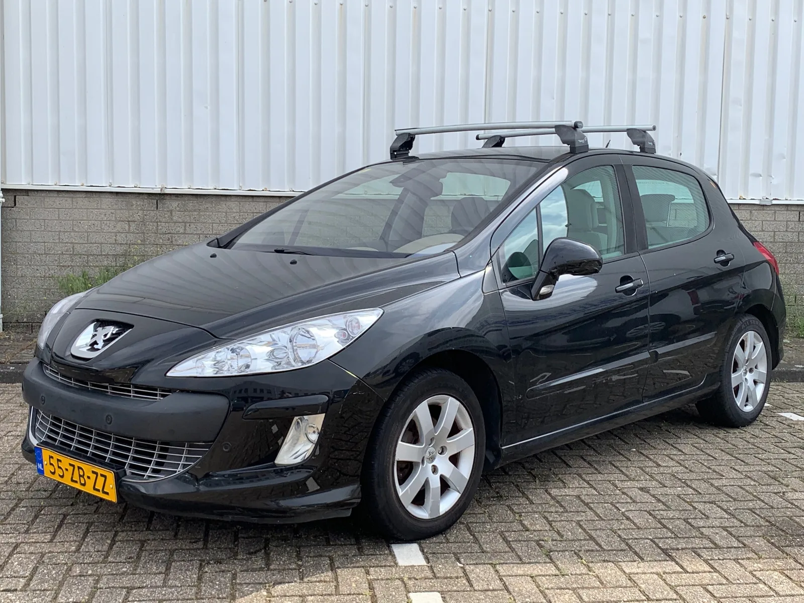Peugeot 308 (2008) — foto 1