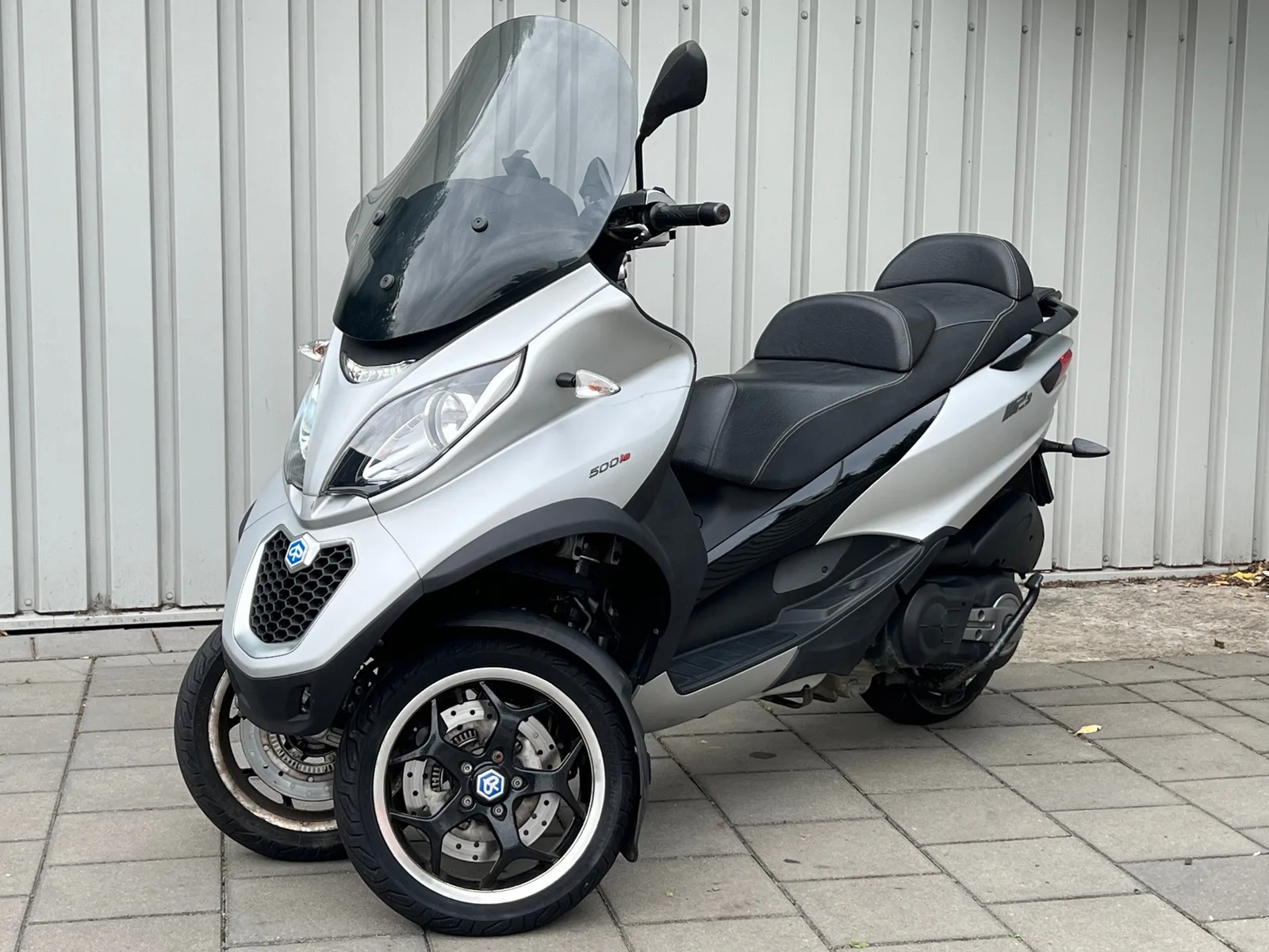 Piaggio Scooter 500 LT MP3 Sport (2016) — foto 1