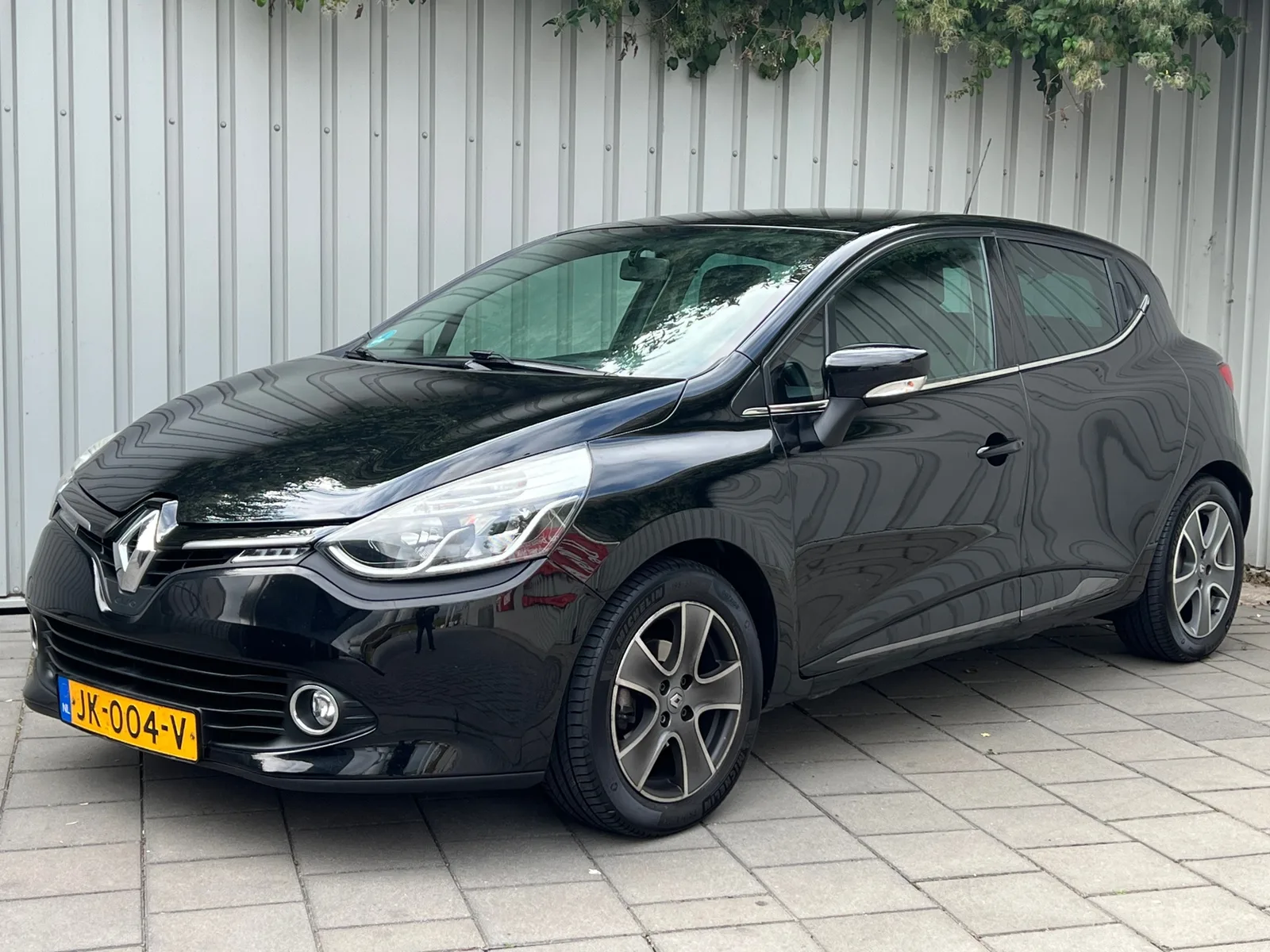 Renault Clio (2016) — foto 1