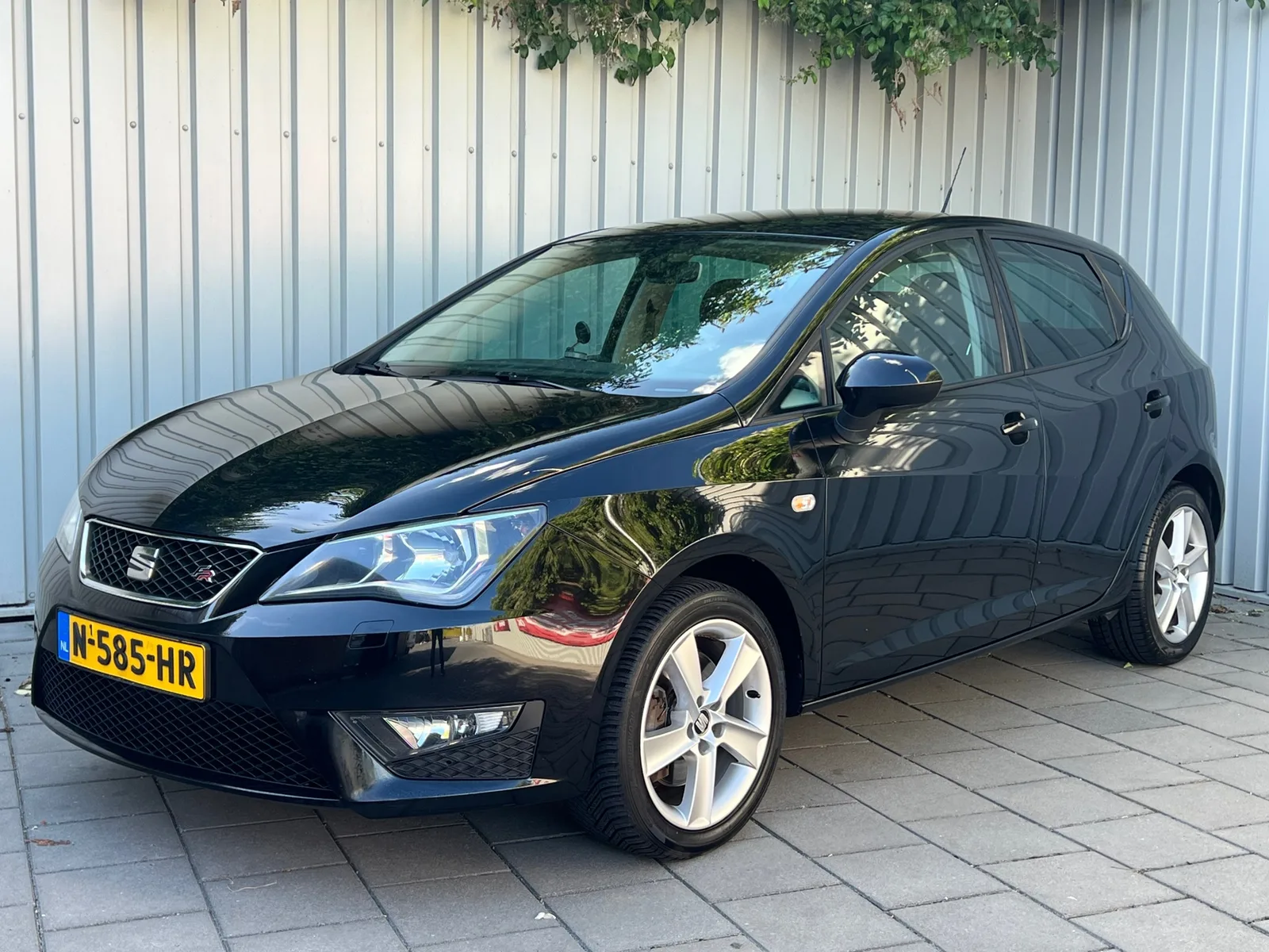 SEAT Ibiza (2015) — foto 1