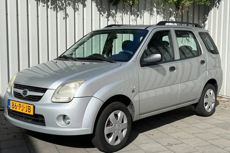 Suzuki Ignis (2004)