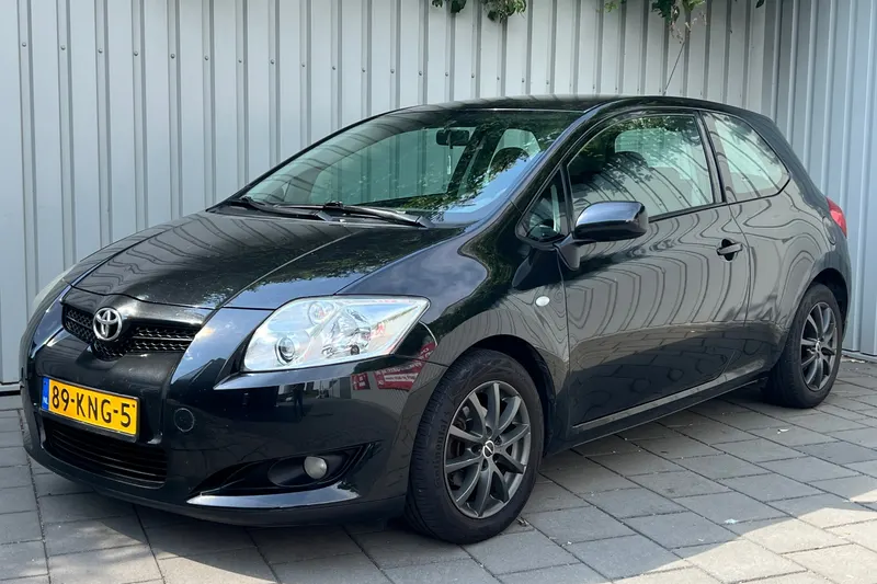 Toyota Auris (2010)