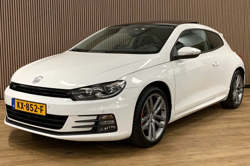 Volkswagen SCIROCCO (2015)