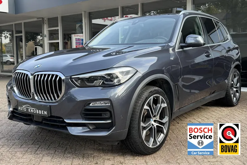 BMW X5 (2021)