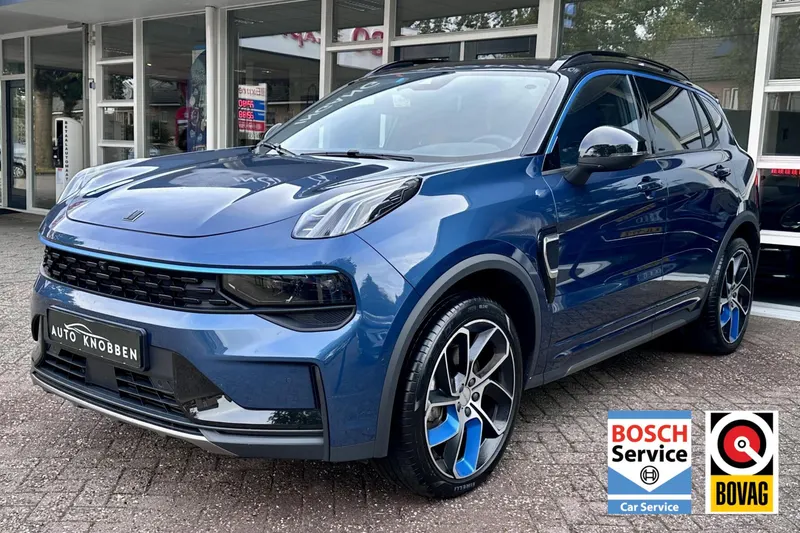 Lynk & Co 01 (2023)