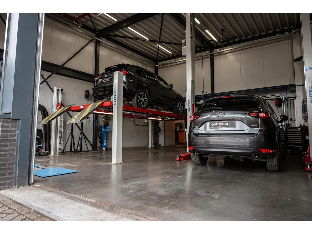 CUPRA Born (2023) — foto 1
