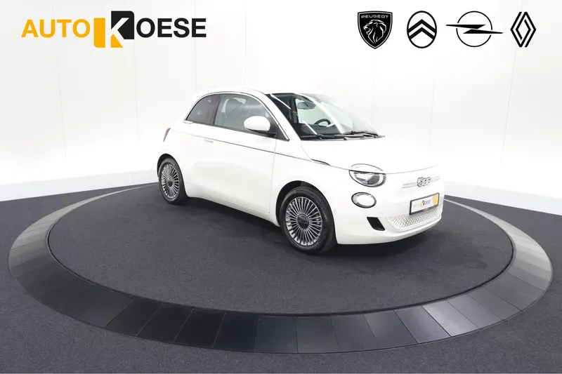 Fiat 500 (2023)