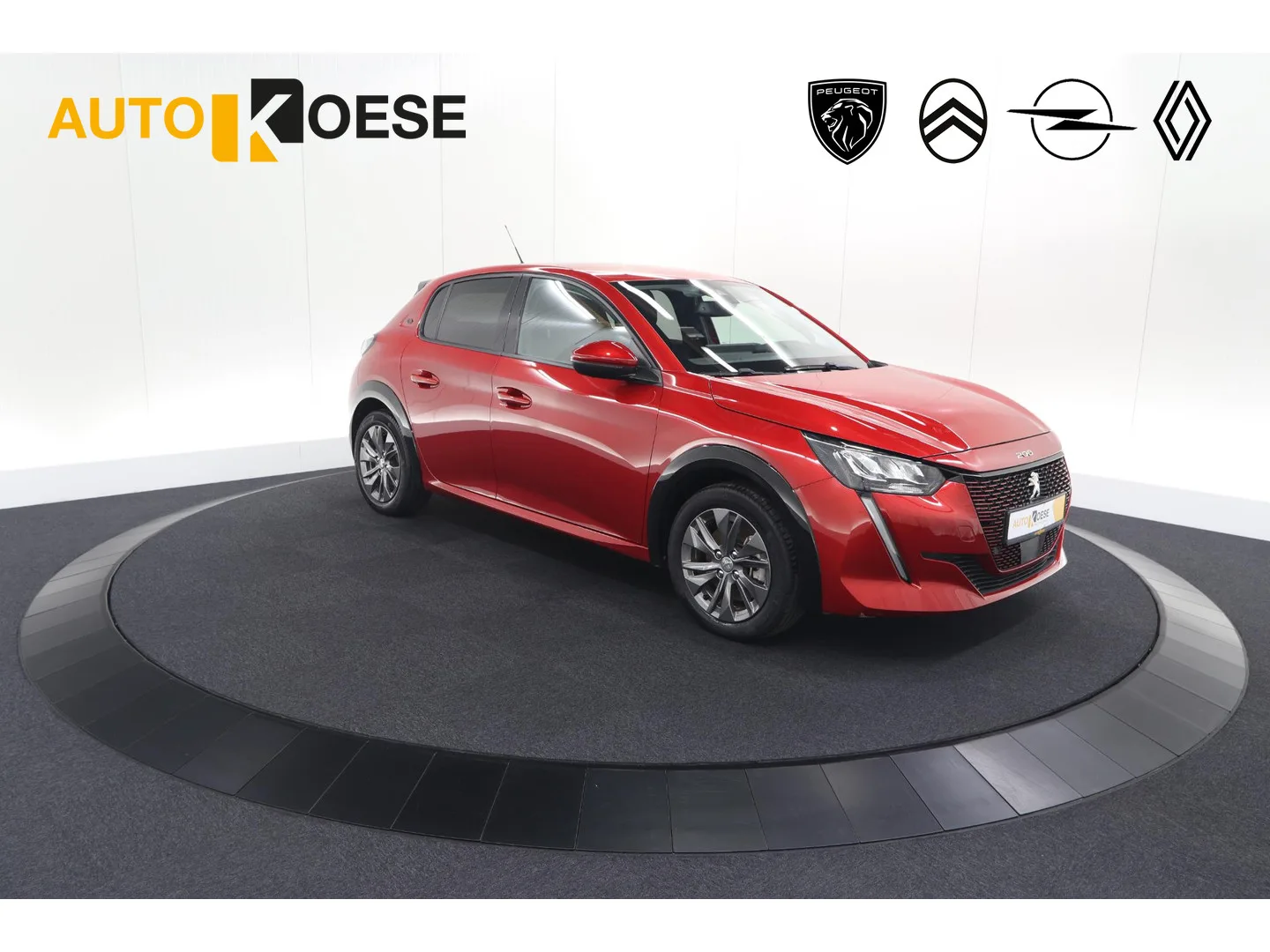 Peugeot e-208 (2022) — foto 1
