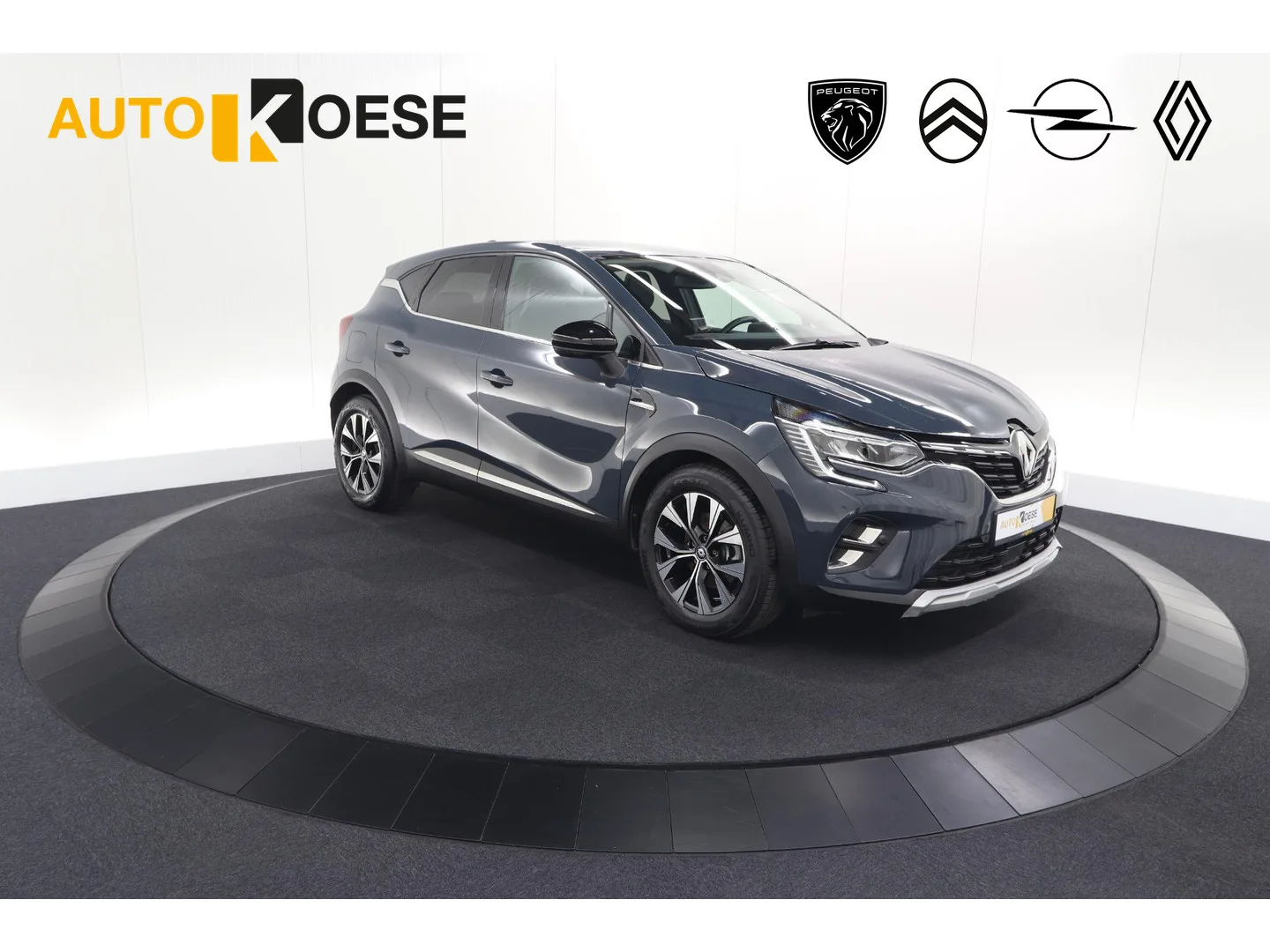Renault Captur (2022) — foto 1