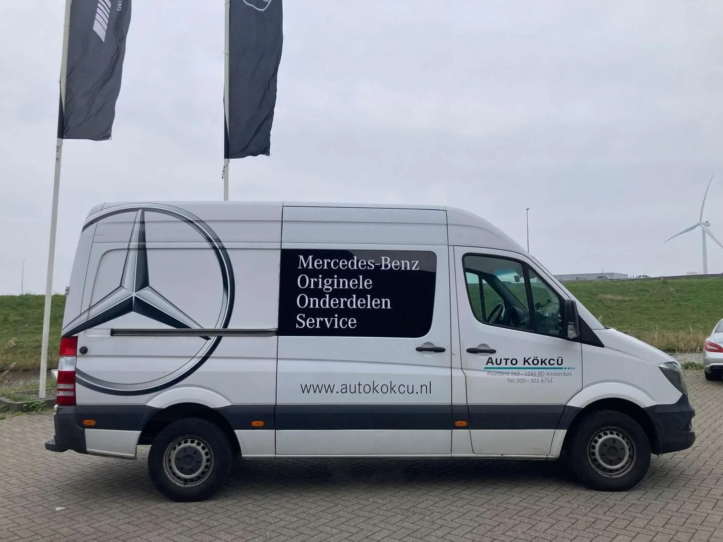 Mercedes-Benz van (2015) — foto 1