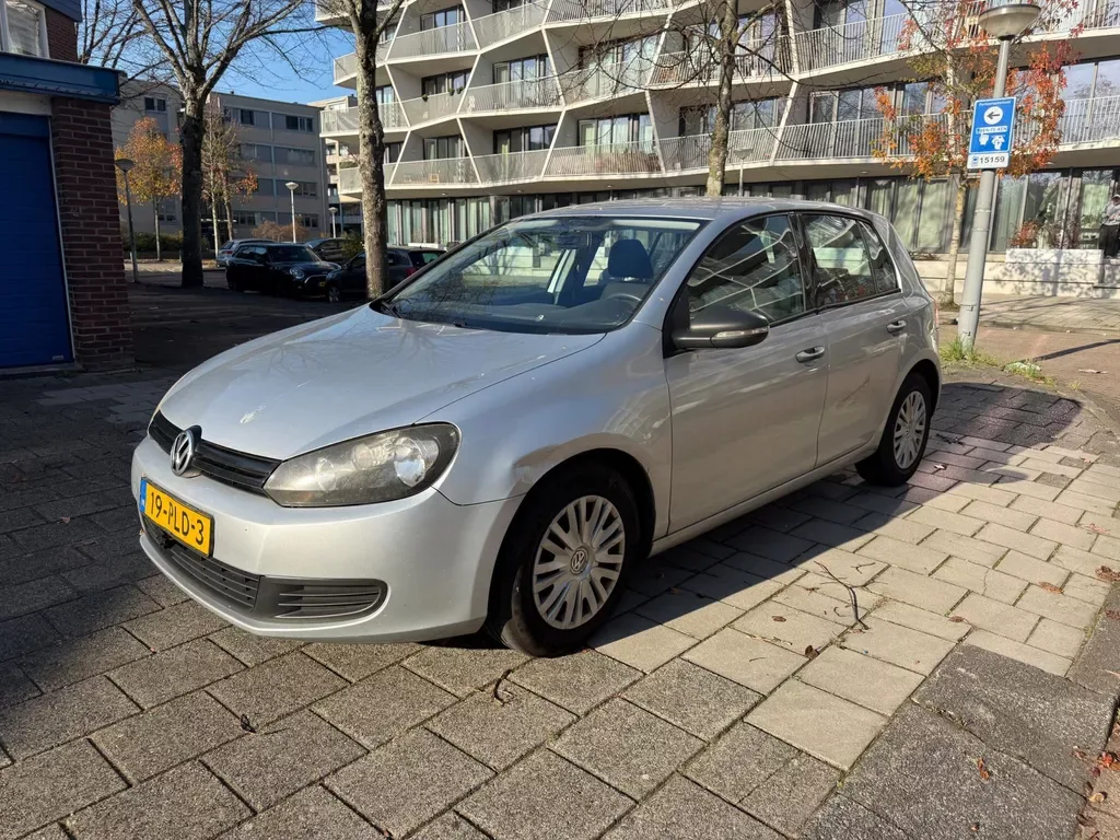Volkswagen Golf (2011) — foto 1