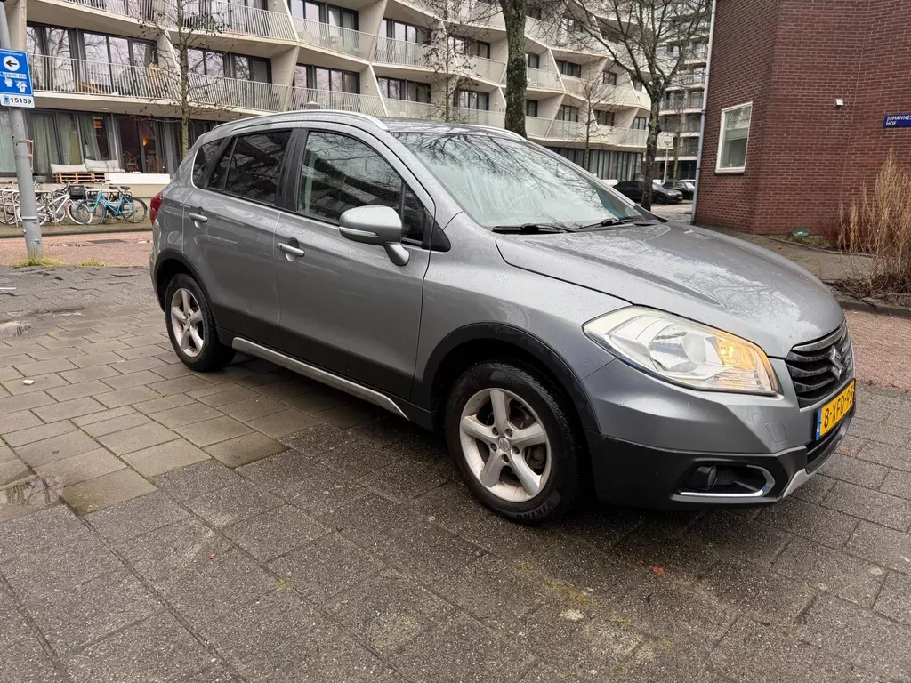 Suzuki SX4 S-Cross (2014) — foto 1