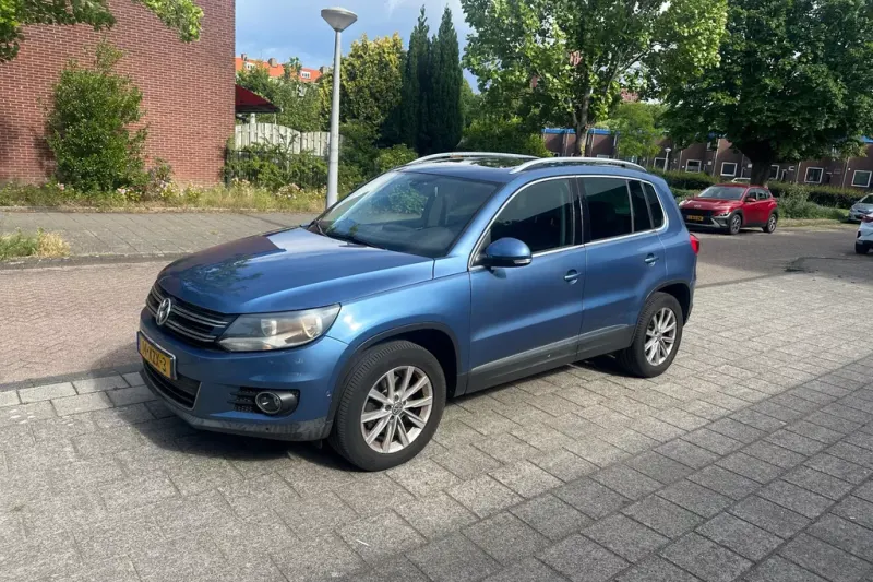 Volkswagen Tiguan (2012)