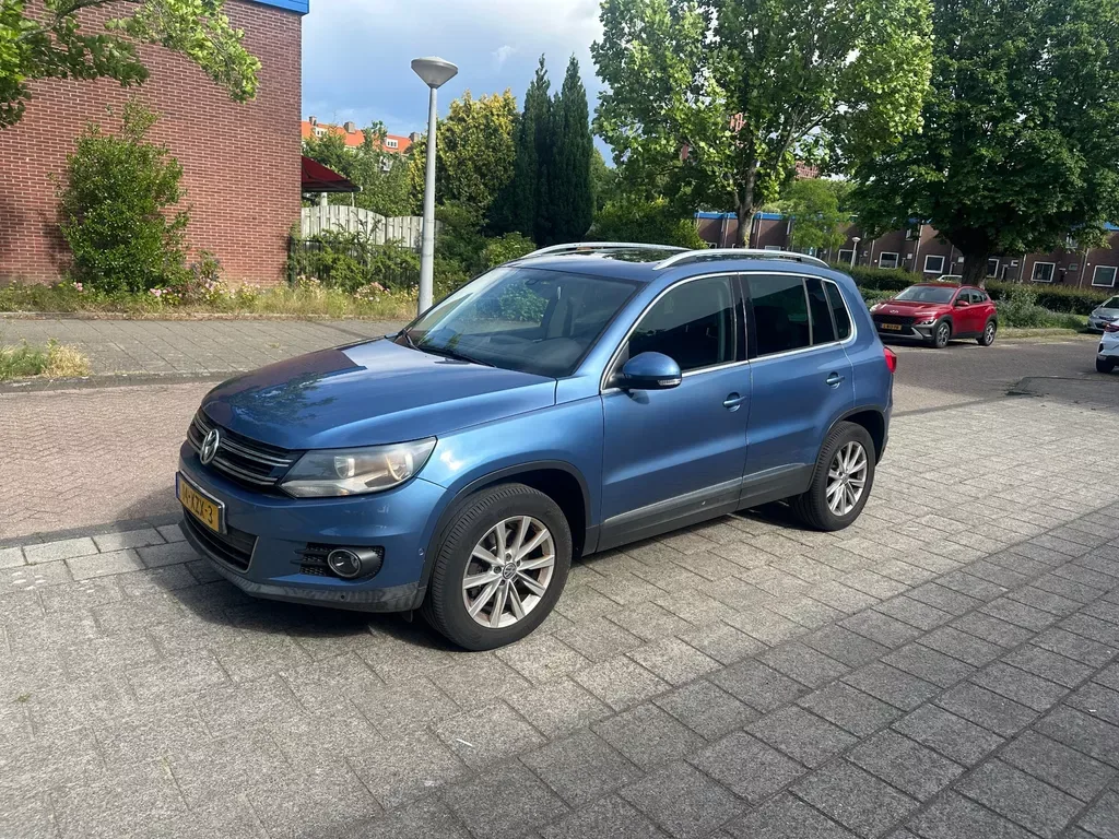 Volkswagen Tiguan (2012) — foto 1