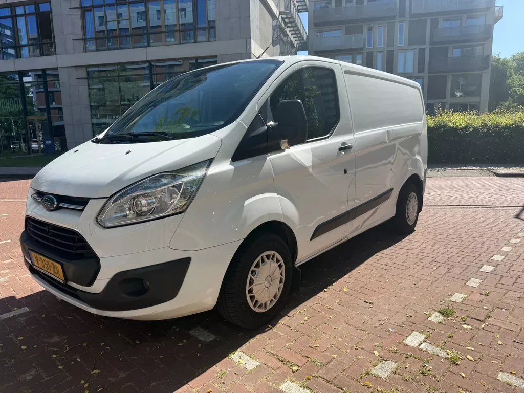 Ford Transit Custom (2014) — foto 1
