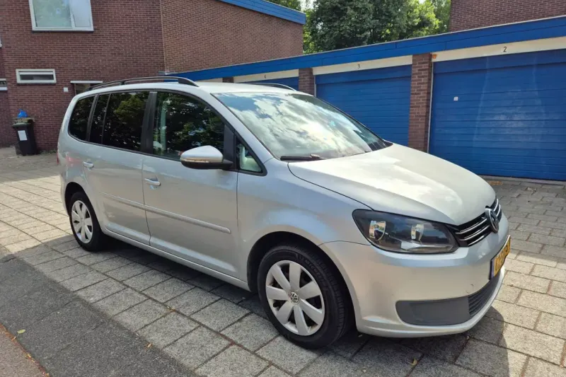 Volkswagen Touran (2011)