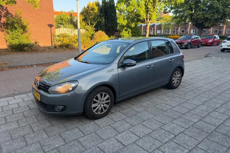 Volkswagen Golf (2012)