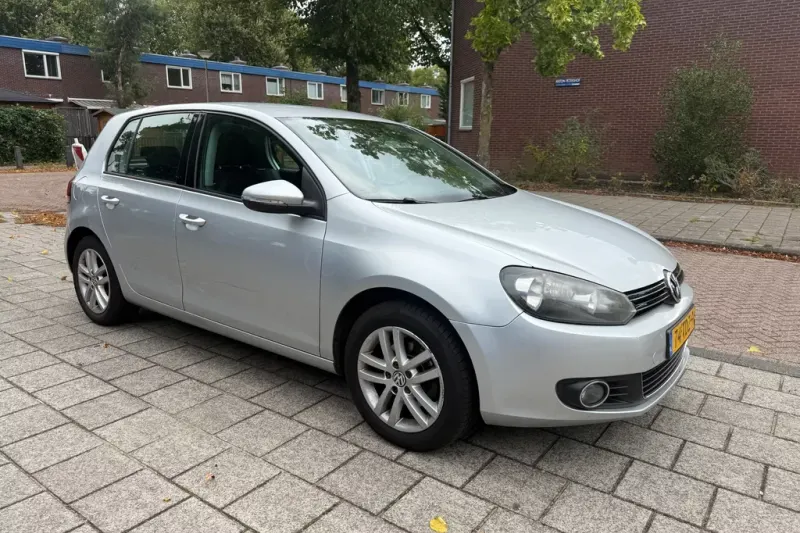 Volkswagen Golf (2012)