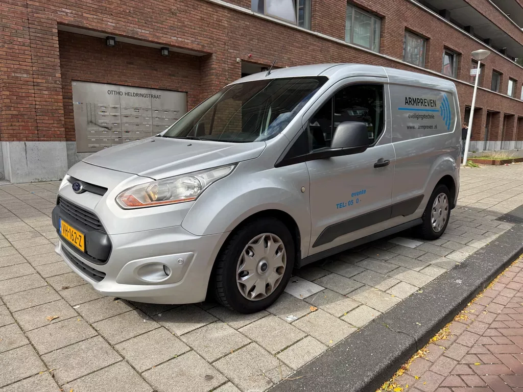 Ford Transit Connect (2014) — foto 1