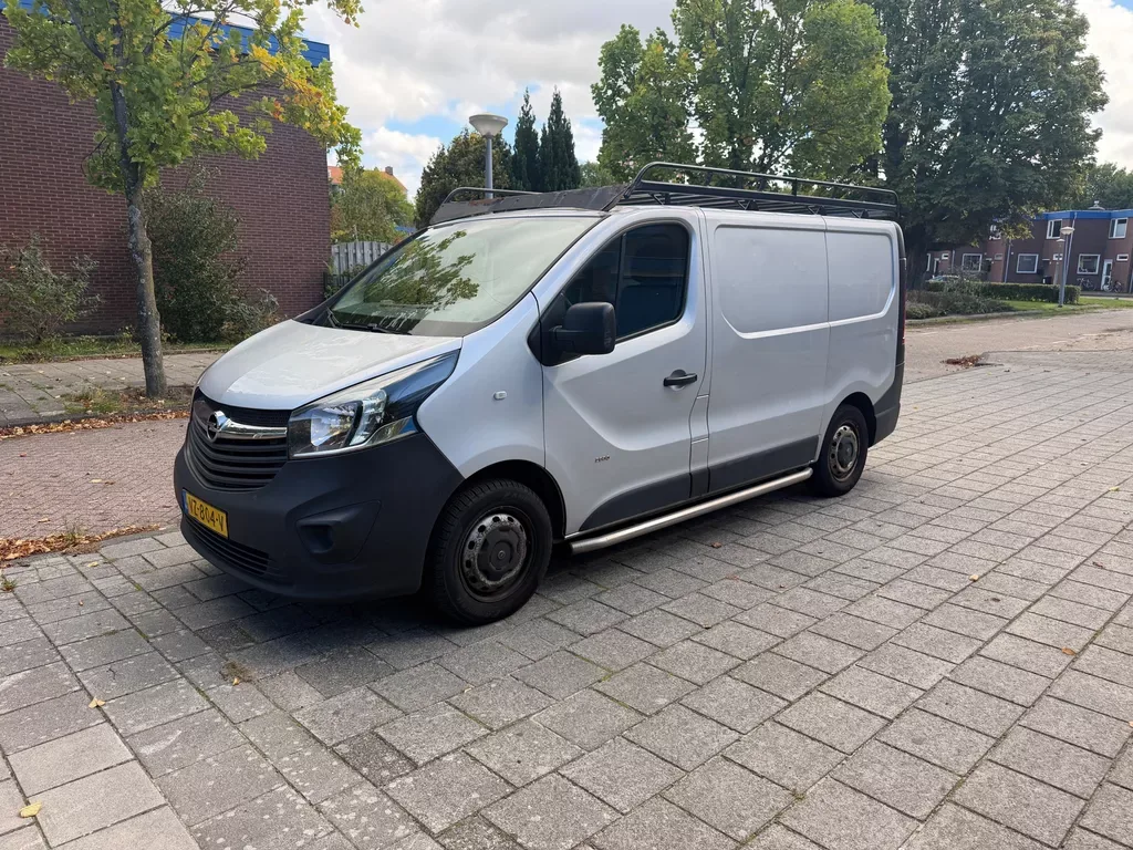 Opel Vivaro (2016) — foto 1