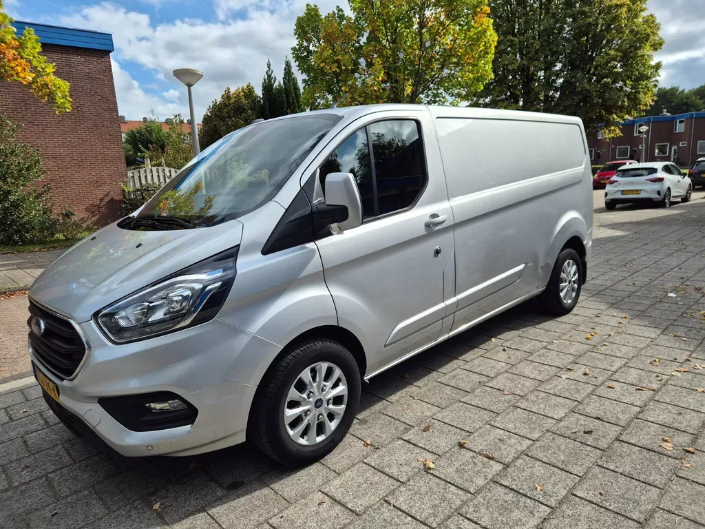 Ford Transit Custom (2021) — foto 1