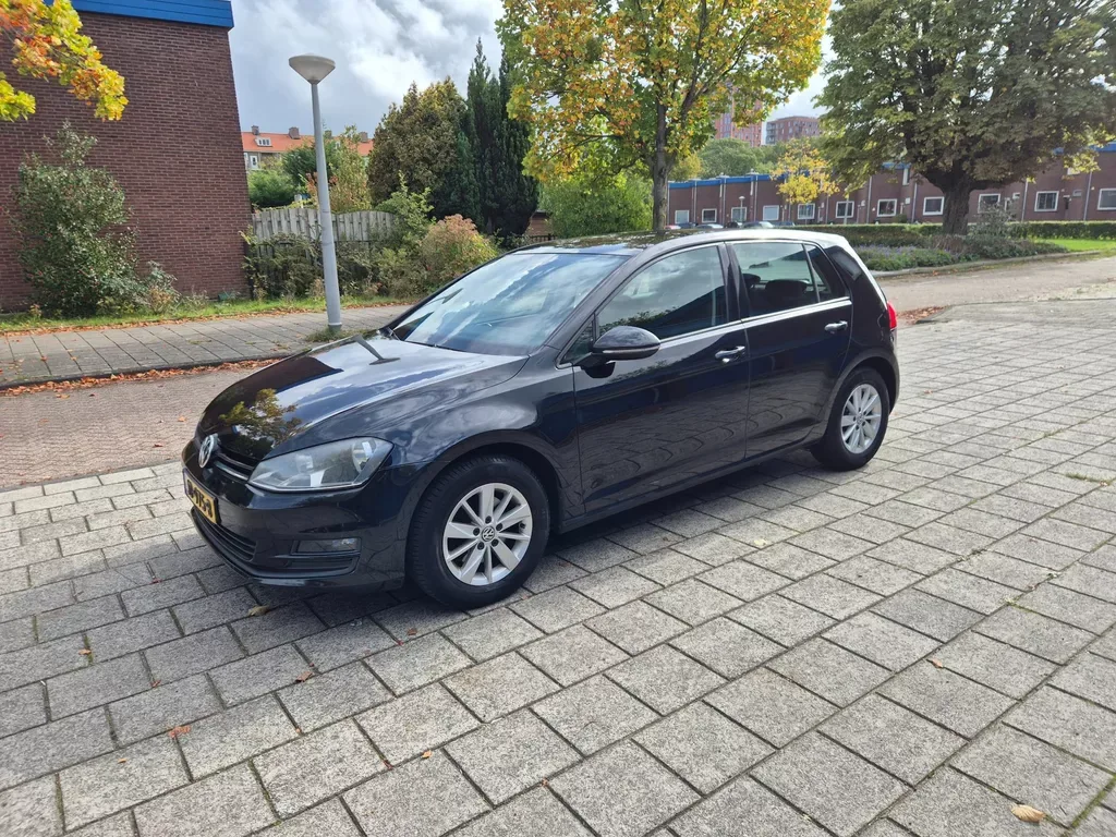 Volkswagen Golf (2013) — foto 1