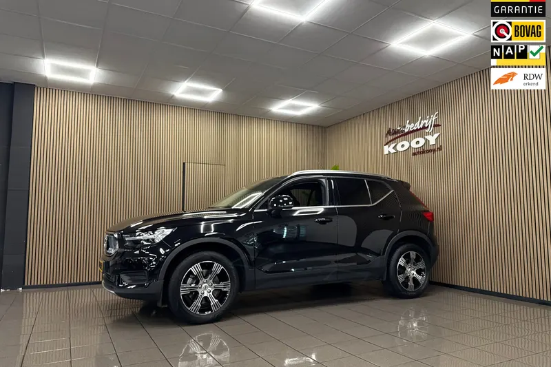 Volvo XC40 (2022)