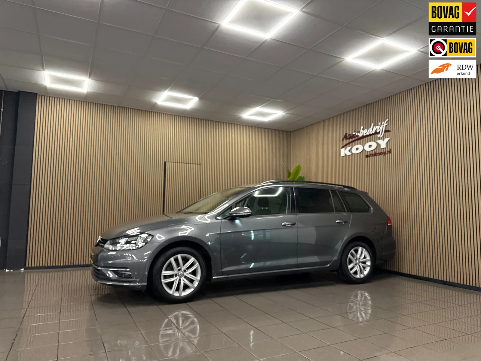 Volkswagen Golf (2018) — foto 1