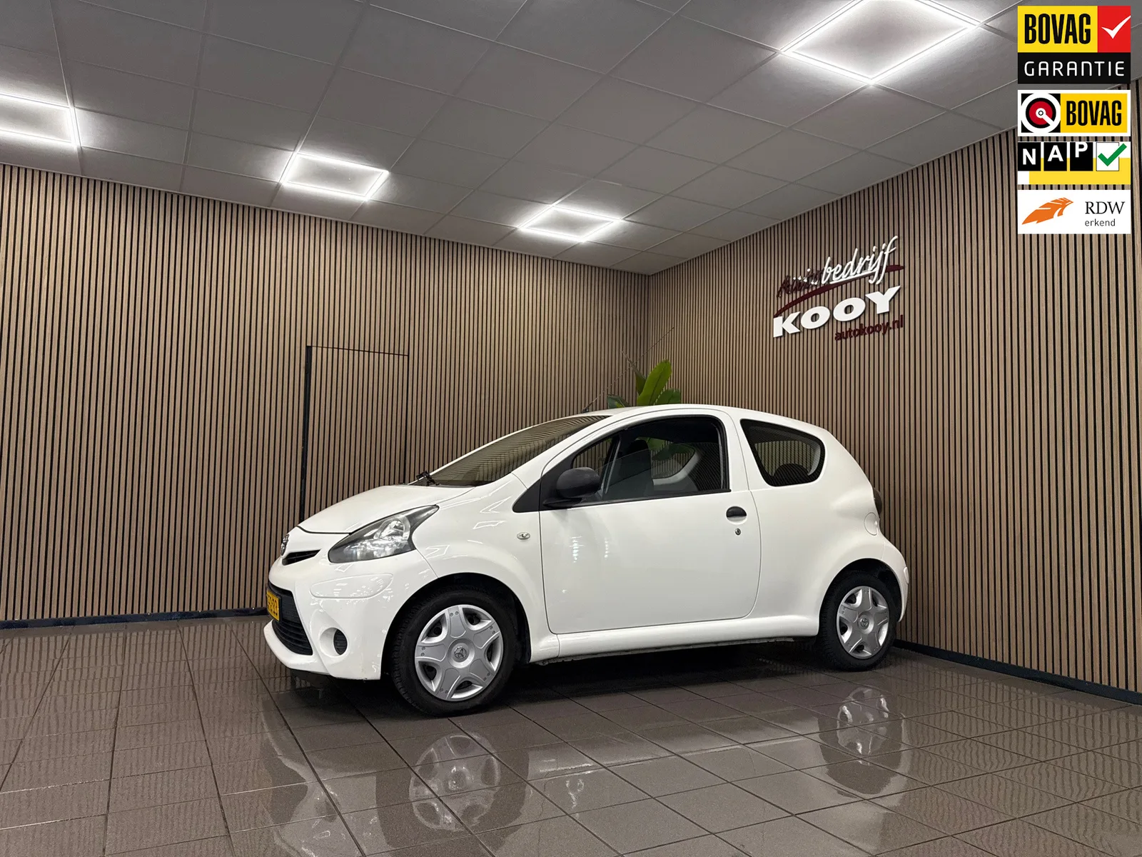 Toyota Aygo (2013) — foto 1
