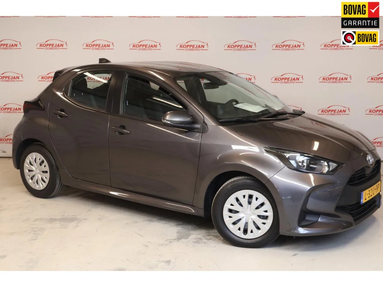 Toyota Yaris (2021) — foto 1
