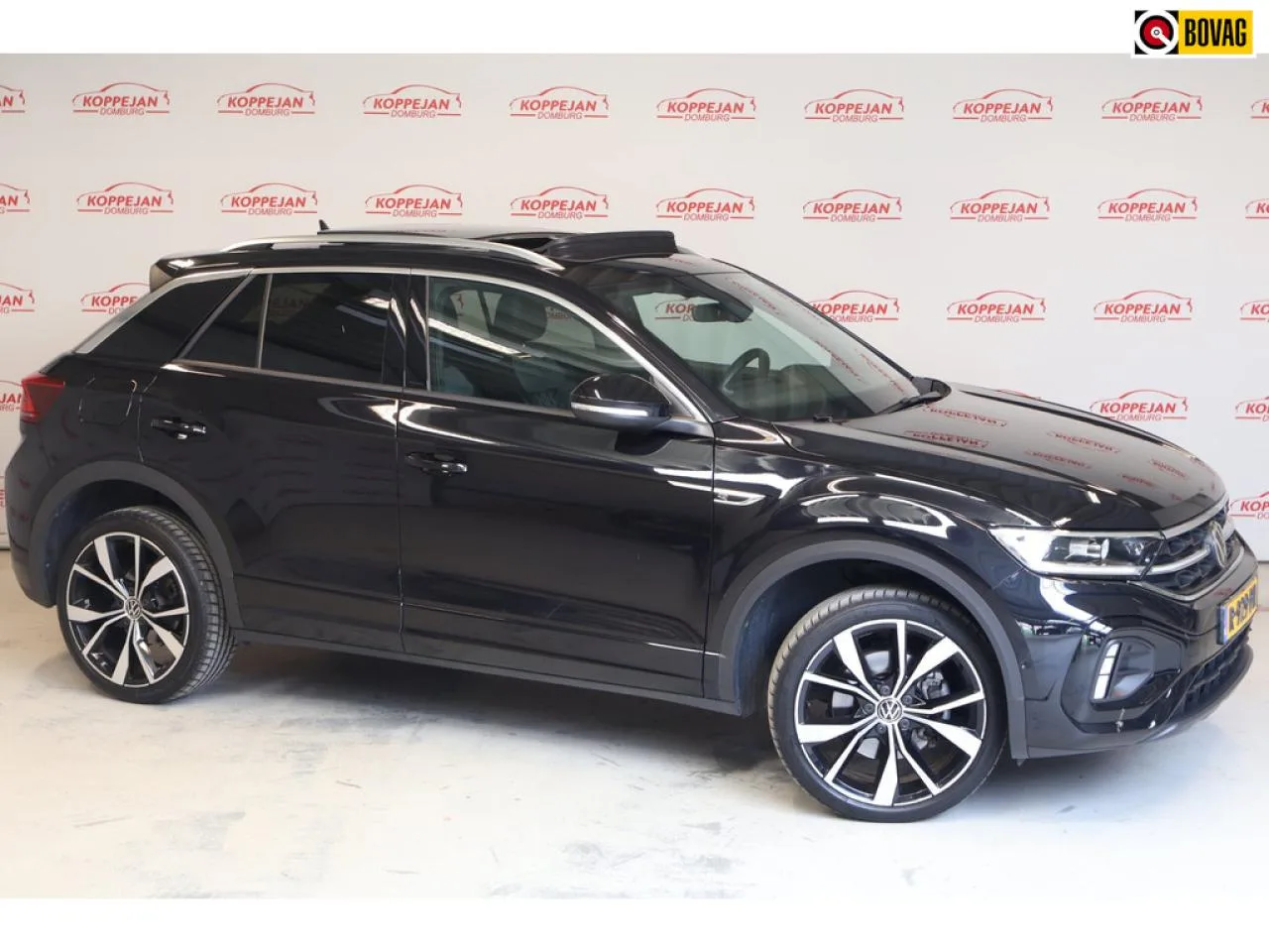 Volkswagen T-Roc (2022) — foto 1