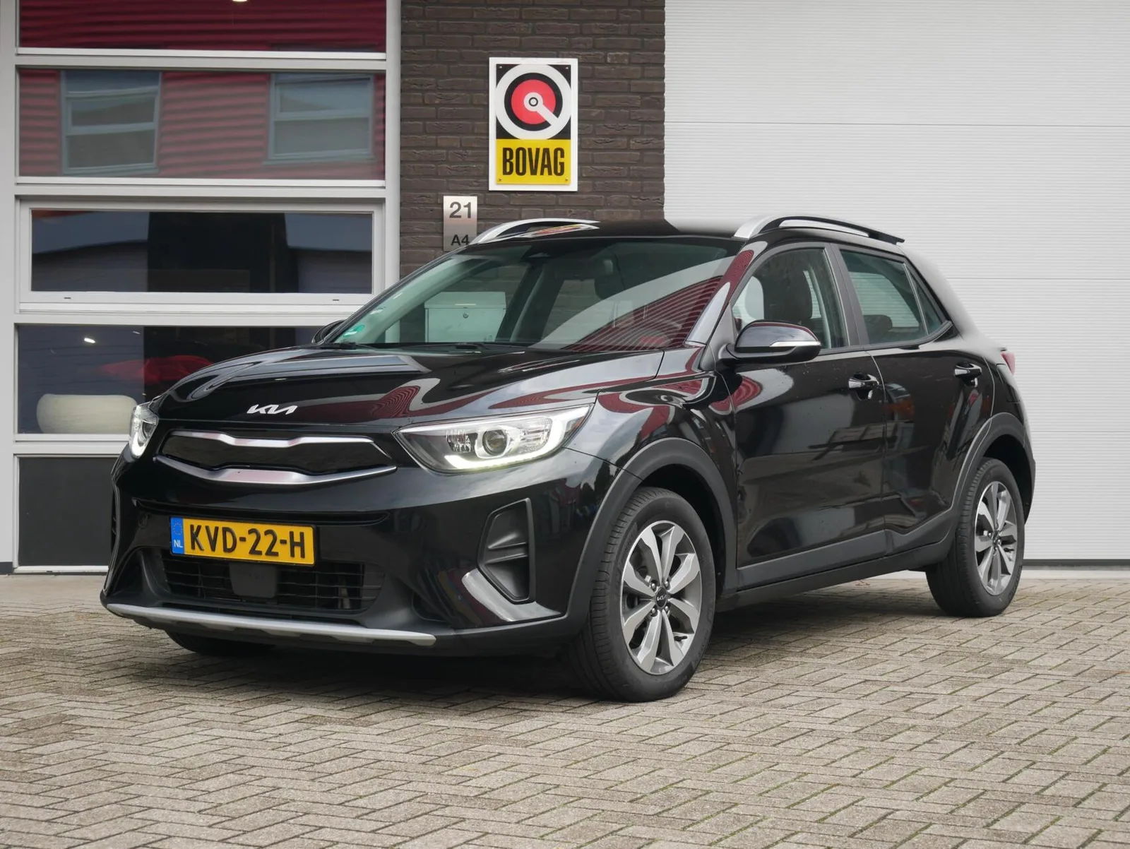 Kia Stonic (2023) — foto 1