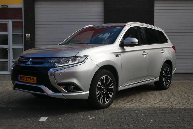 Mitsubishi Outlander (2018)