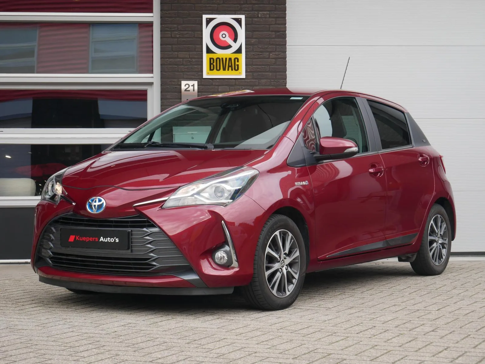 Toyota Yaris (2020) — foto 1