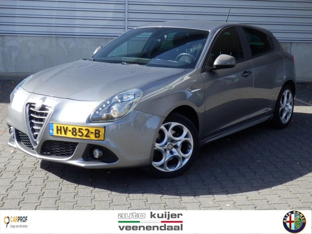 Alfa Romeo Giulietta (2015) — foto 1