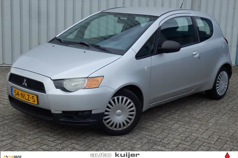 Mitsubishi Colt (2010)