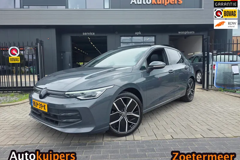 Volkswagen Golf (2024)