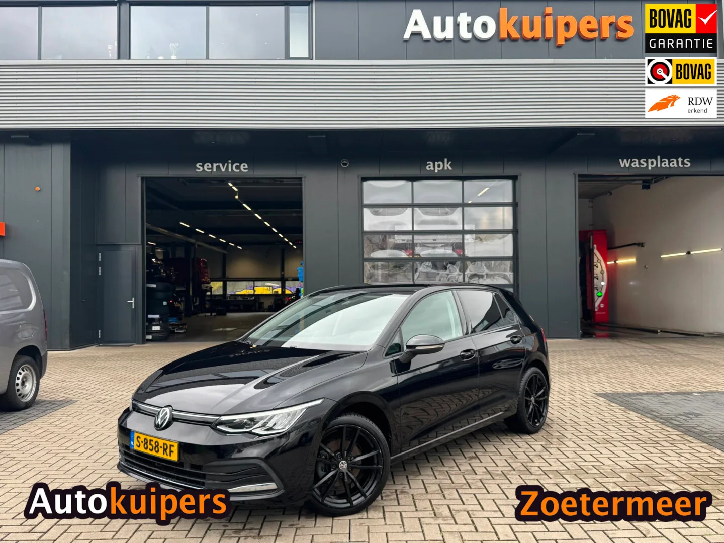 Volkswagen Golf (2021) — foto 1