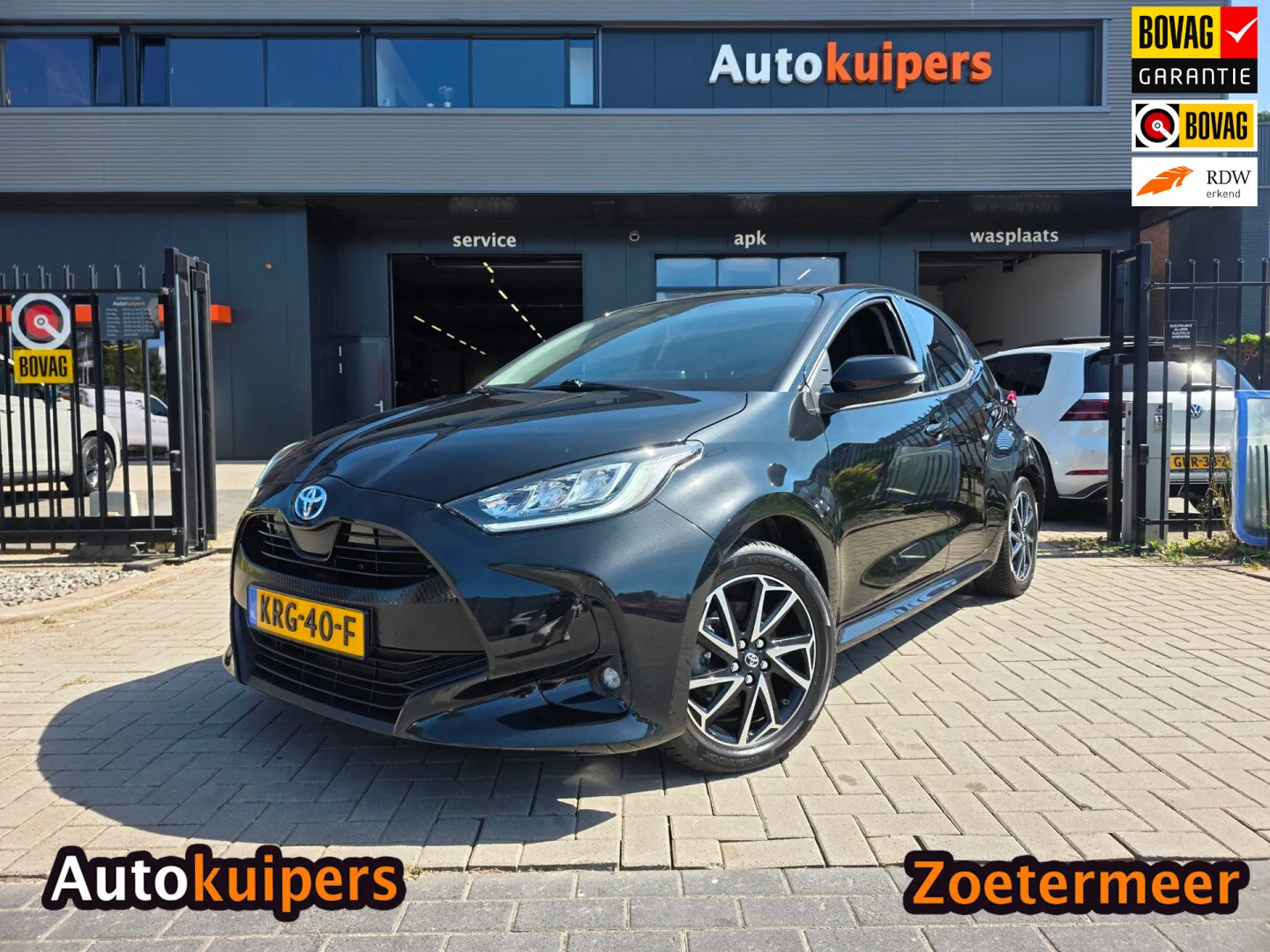 Toyota Yaris (2023) — foto 1