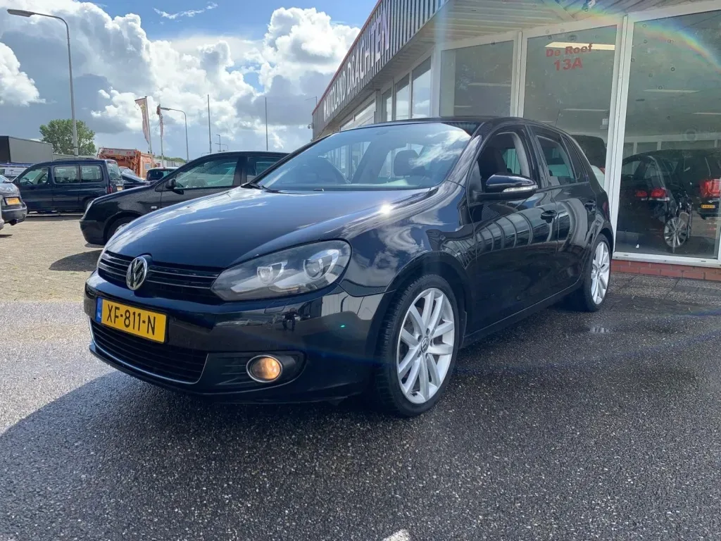 Volkswagen Golf (2010) — foto 1