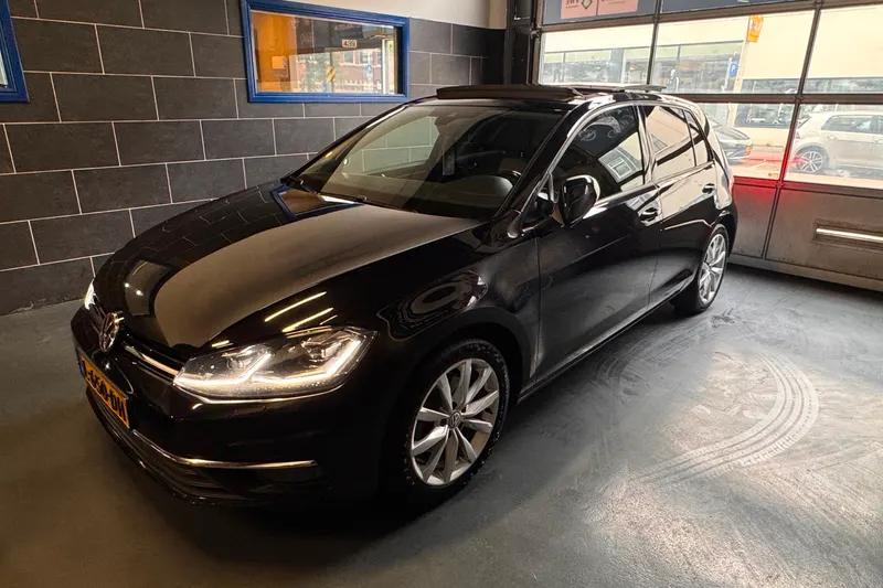Volkswagen Golf (2017)