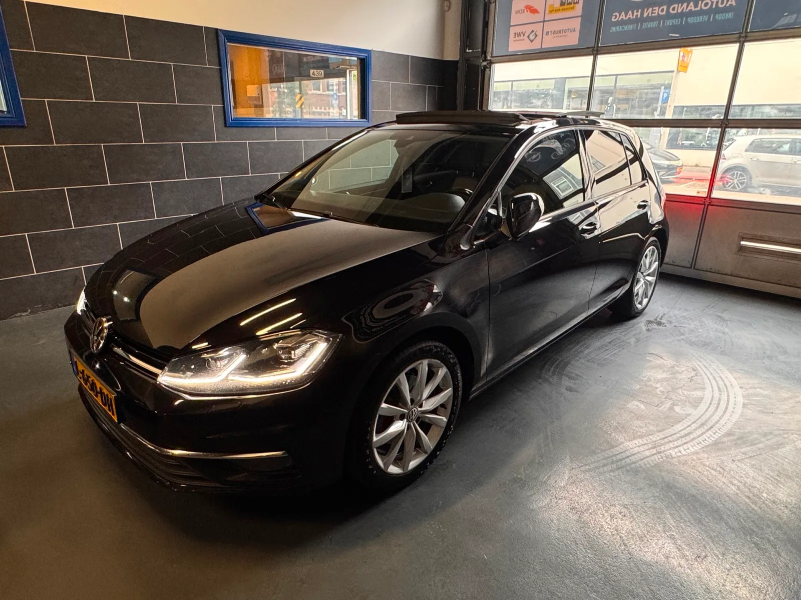 Volkswagen Golf (2017) — foto 1