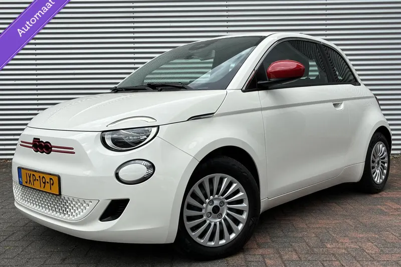 Fiat 500 (2023)