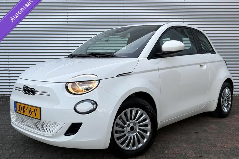 Fiat 500 (2023)